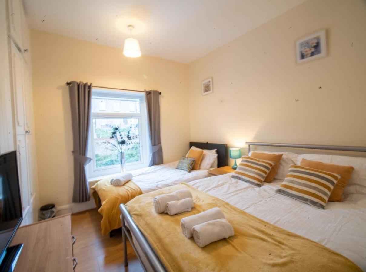 West Lea House Hotel Chesterfield Buitenkant foto